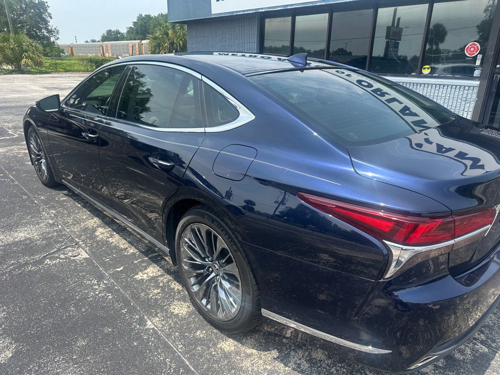 Photo 2 of this LEXUS LS
