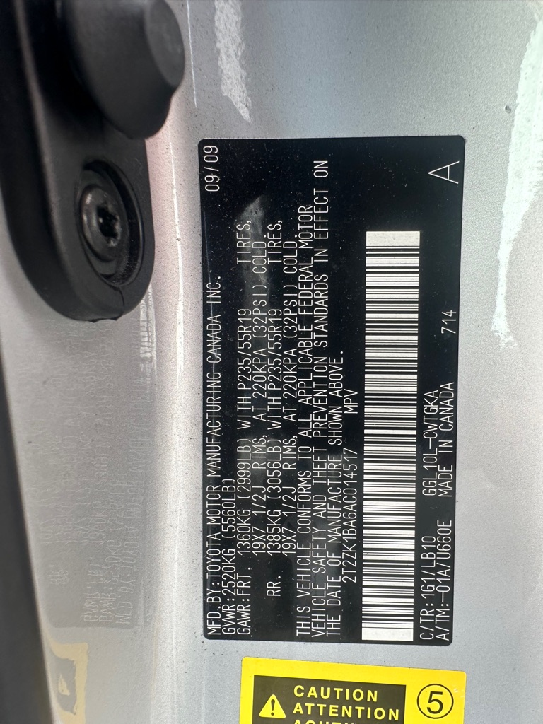 Photo 28 of this LEXUS RX
