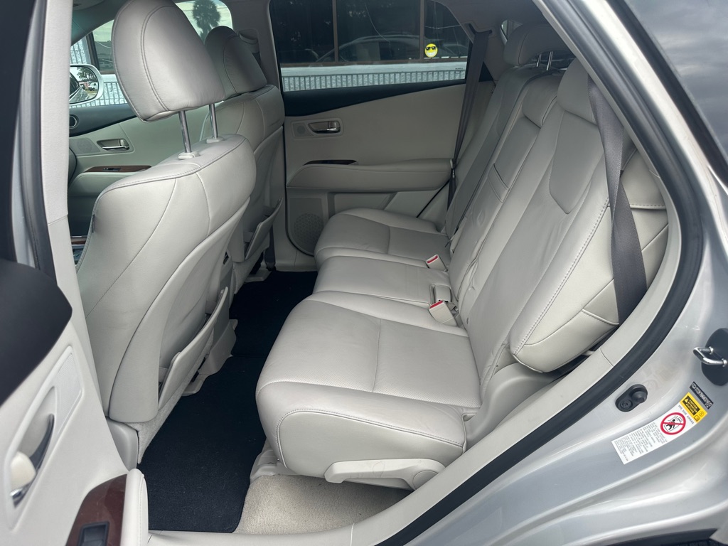 Photo 11 of this LEXUS RX