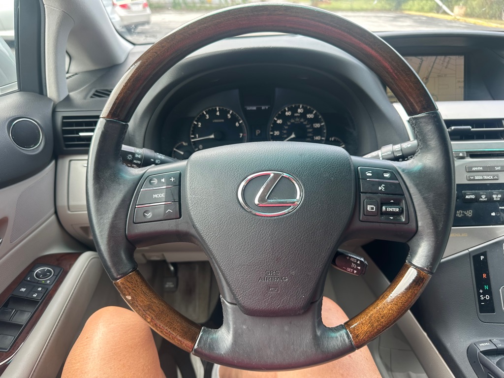 Photo 20 of this LEXUS RX