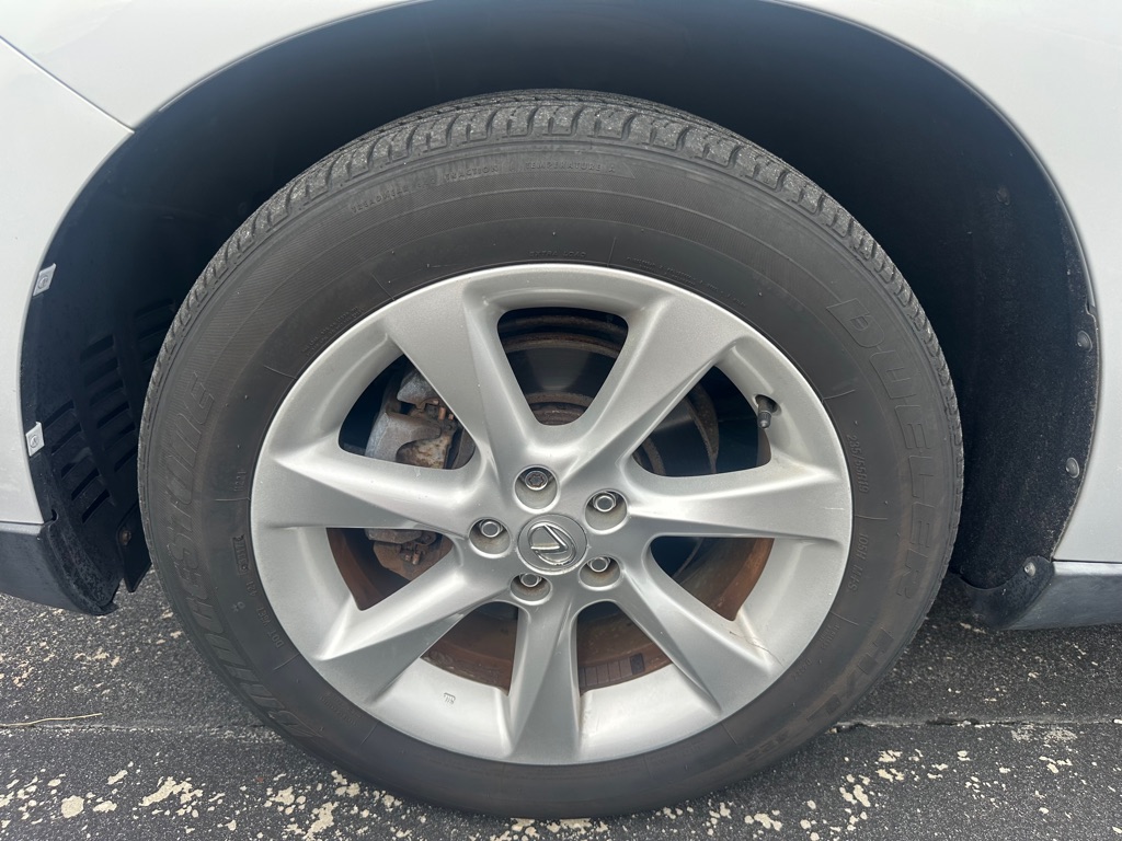 Photo 21 of this LEXUS RX