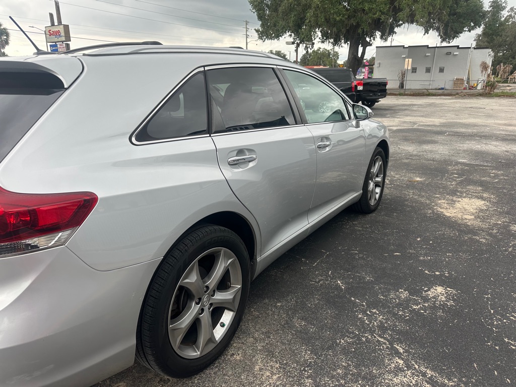 Photo 7 of this TOYOTA VENZA