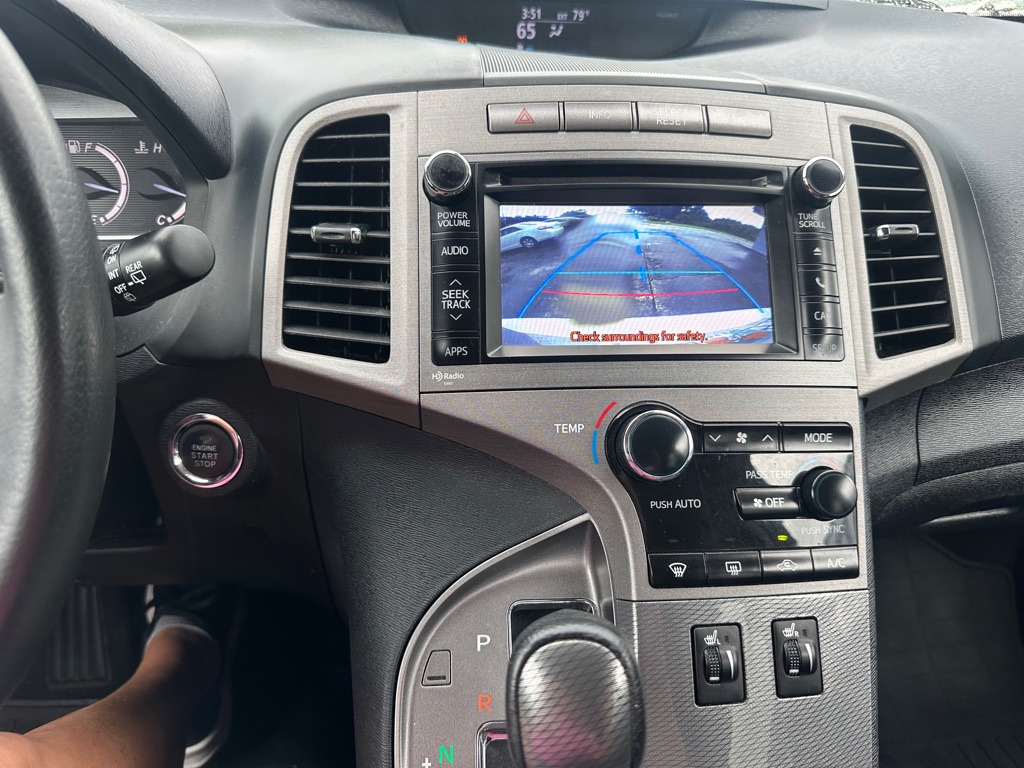Photo 15 of this TOYOTA VENZA