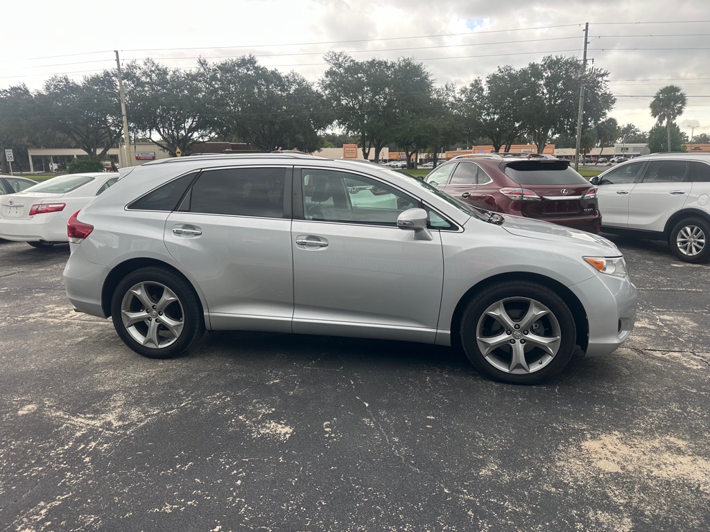 Photo 6 of this TOYOTA VENZA