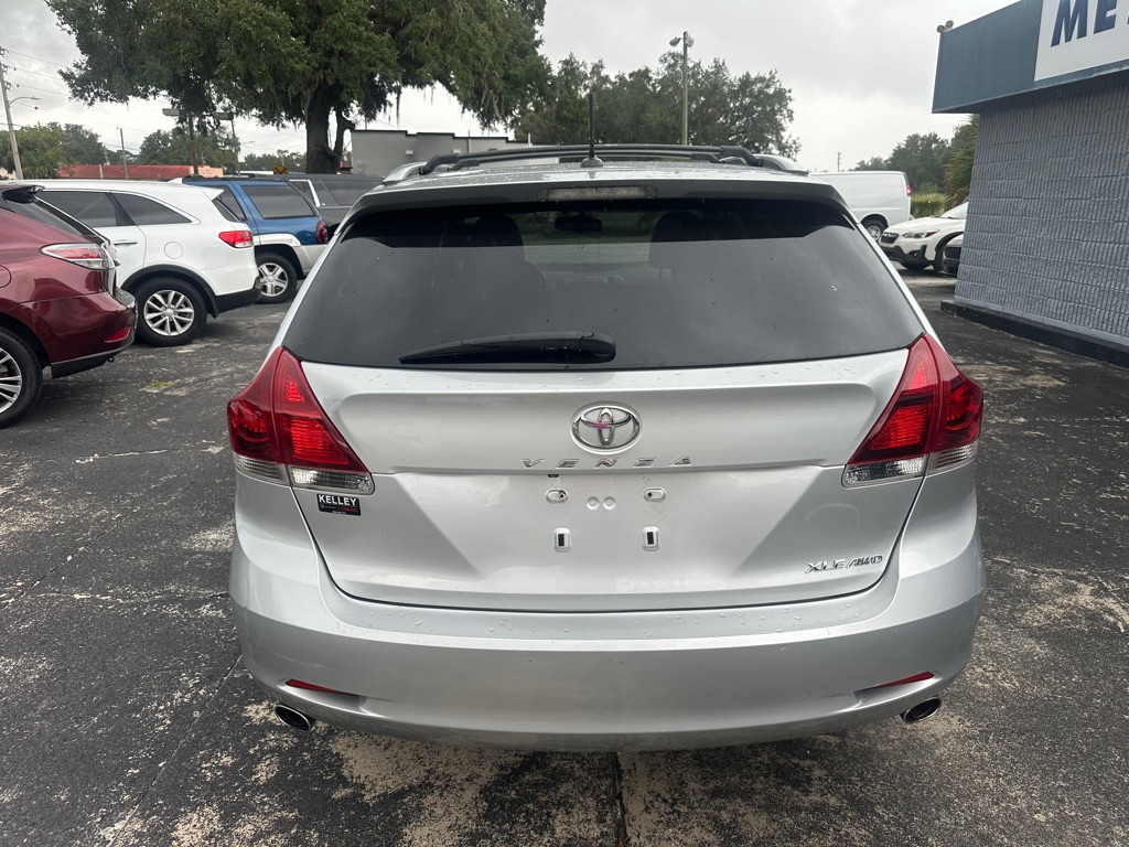 Photo 8 of this TOYOTA VENZA