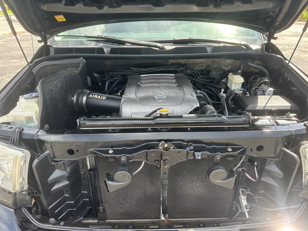 Photo 23 of this TOYOTA TUNDRA