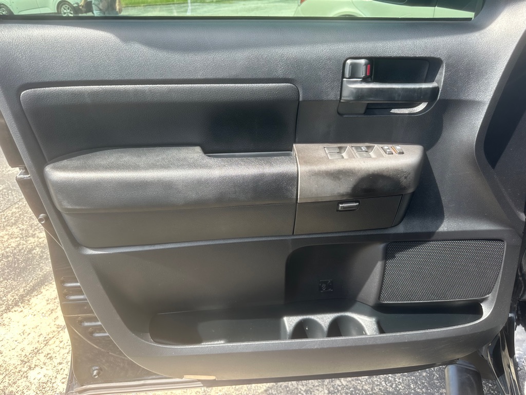 Photo 14 of this TOYOTA TUNDRA