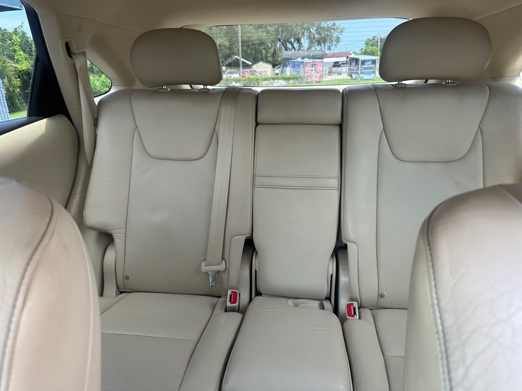 Photo 12 of this LEXUS RX