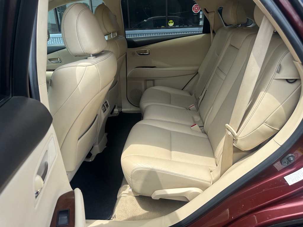 Photo 11 of this LEXUS RX