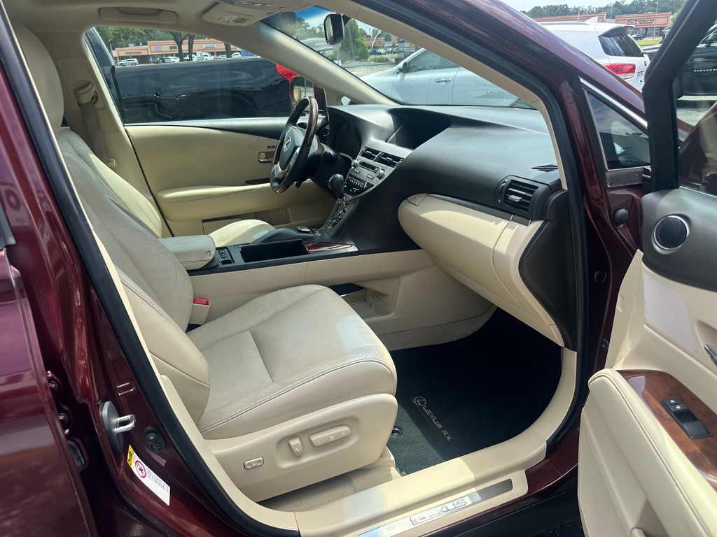 Photo 10 of this LEXUS RX