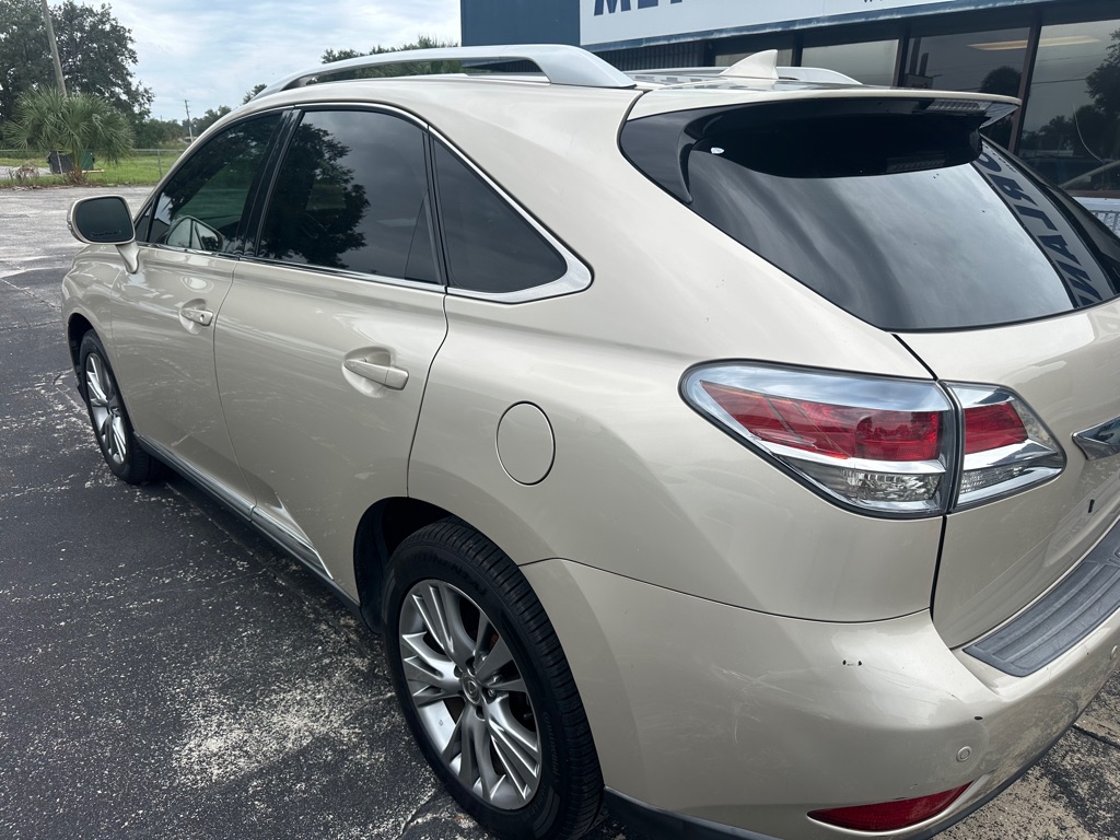 Photo 2 of this LEXUS RX