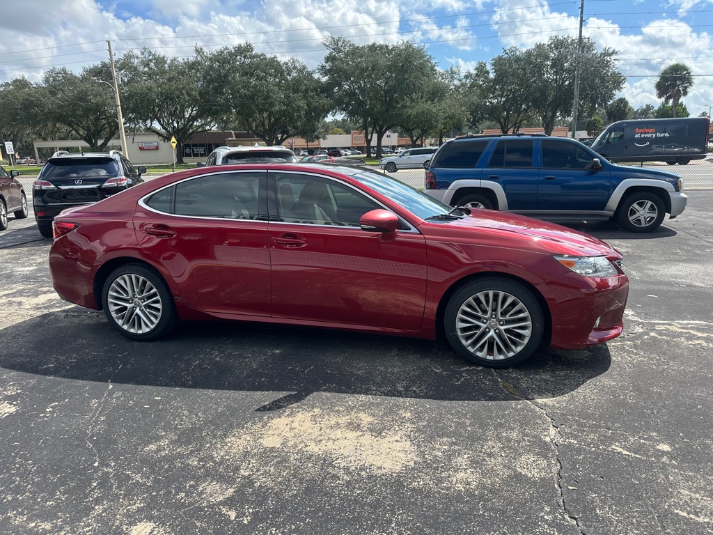 Photo 6 of this LEXUS ES