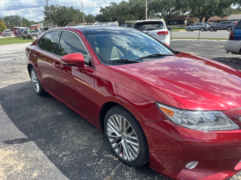 Photo 5 of this LEXUS ES