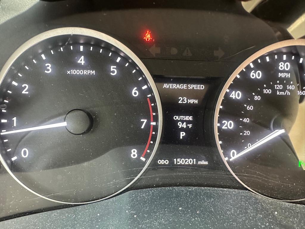 Photo 21 of this LEXUS ES