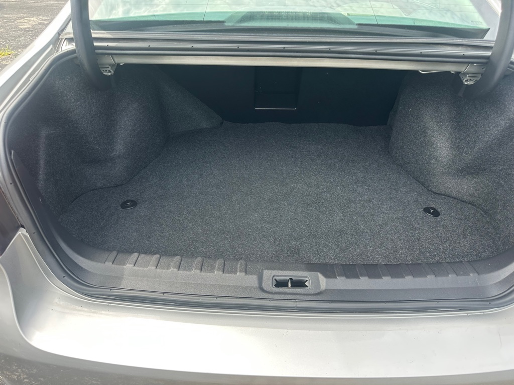 Photo 9 of this BUICK LUCERNE