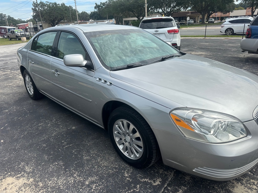 Photo 5 of this BUICK LUCERNE