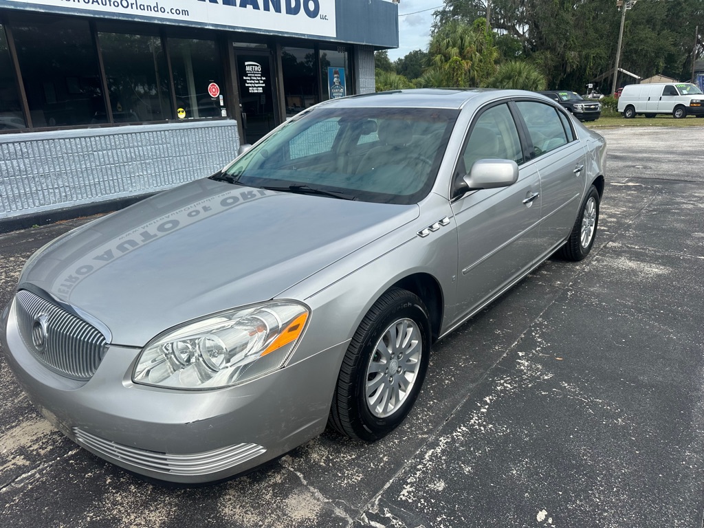 Photo 3 of this BUICK LUCERNE