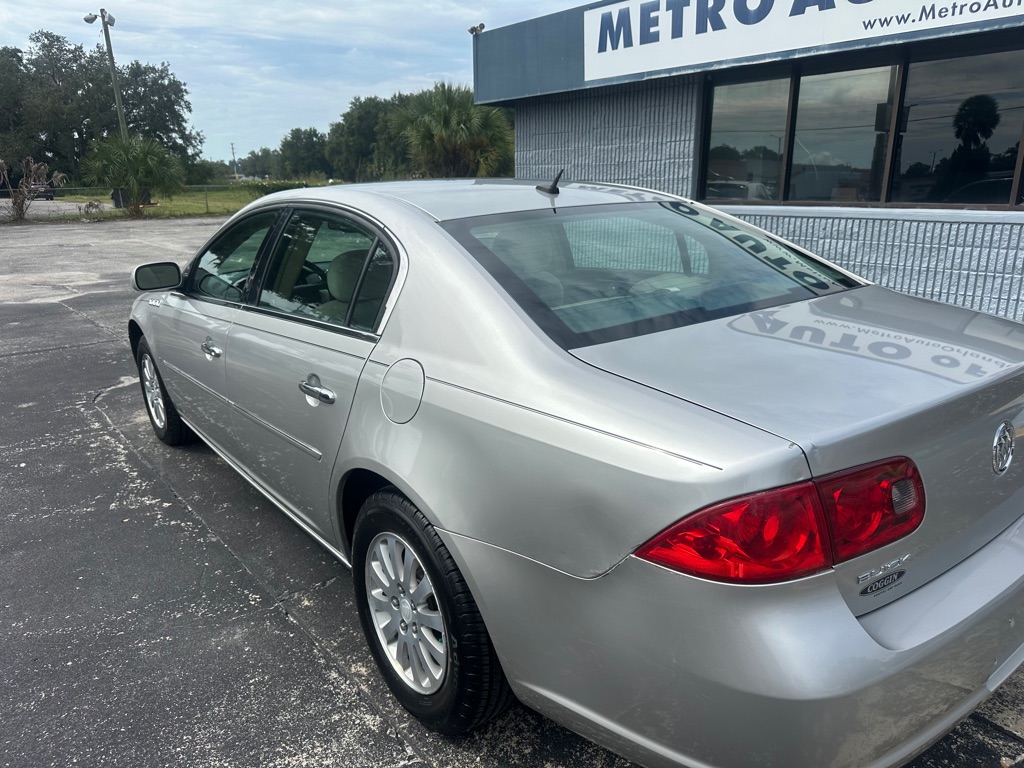 Photo 2 of this BUICK LUCERNE
