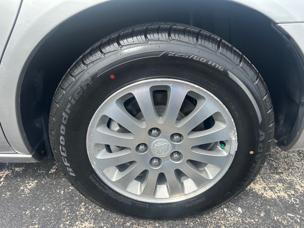 Photo 20 of this BUICK LUCERNE