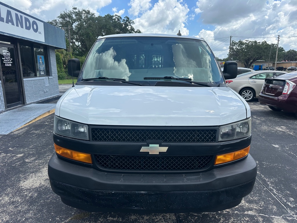 Photo 4 of this CHEVROLET EXPRESS G2500