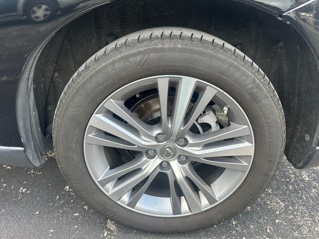 Photo 22 of this LEXUS RX