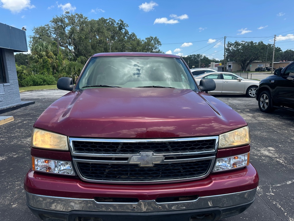 Photo 4 of this CHEVROLET SILVERADO 1500