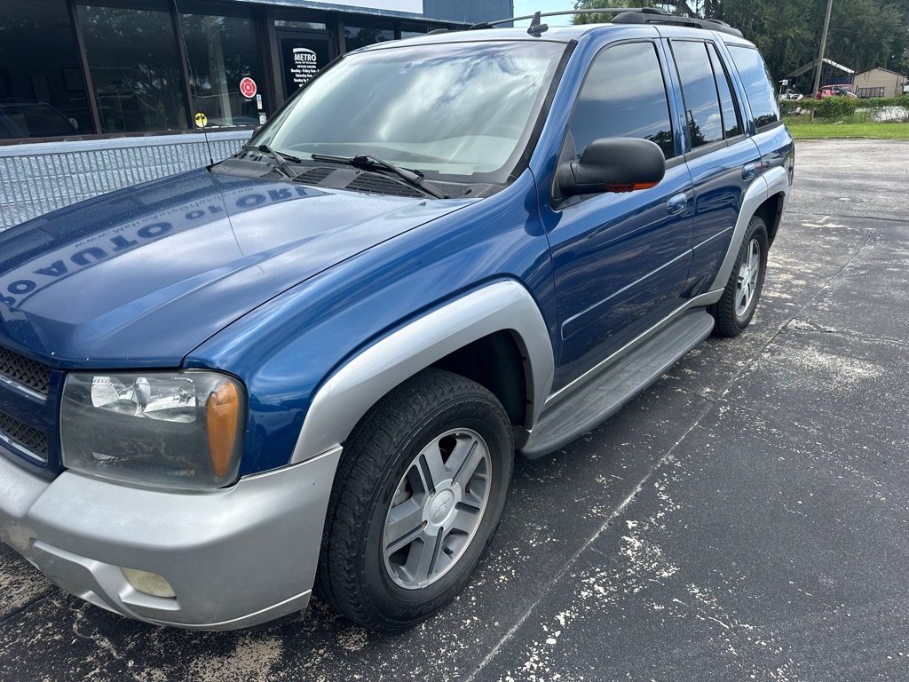 Photo 4 of this CHEVROLET TRAILBLAZER