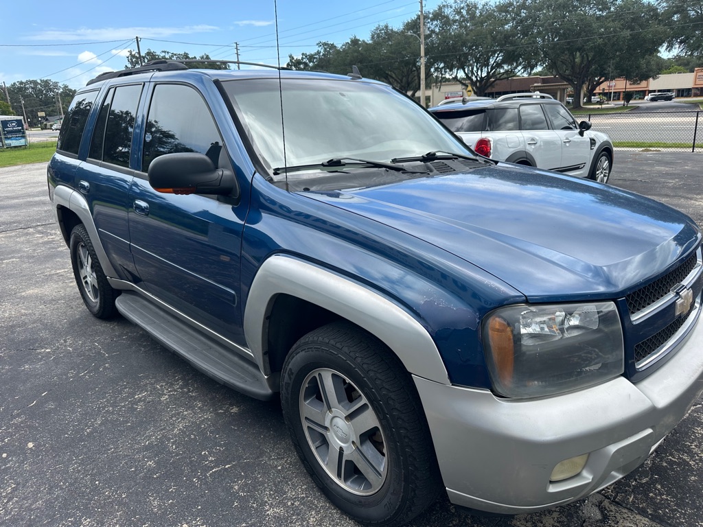 Photo 6 of this CHEVROLET TRAILBLAZER