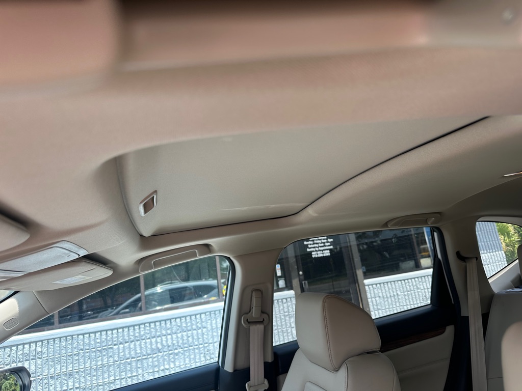 Photo 14 of this HONDA CR-V