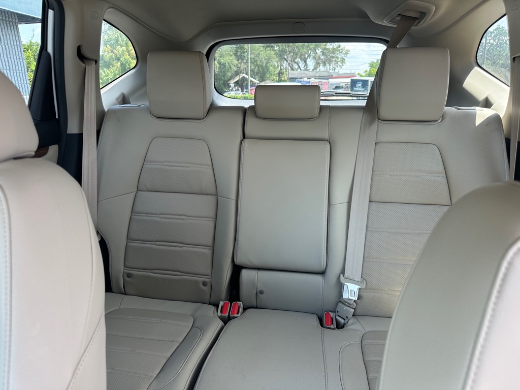 Photo 12 of this HONDA CR-V