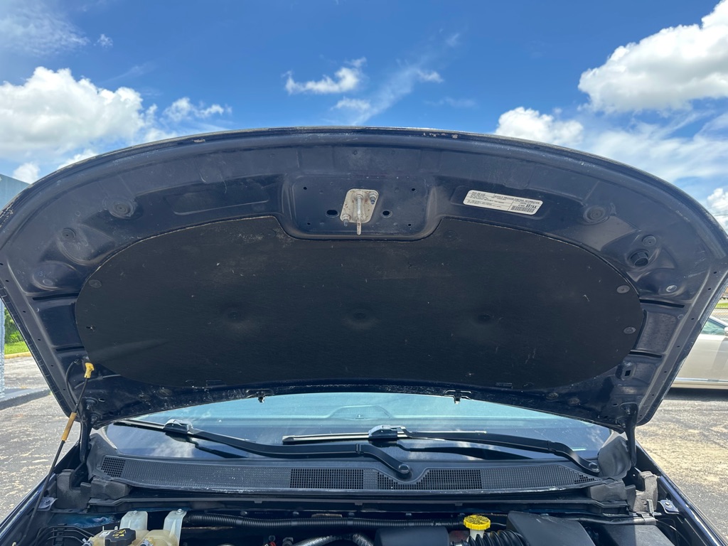 Photo 29 of this CHRYSLER PACIFICA