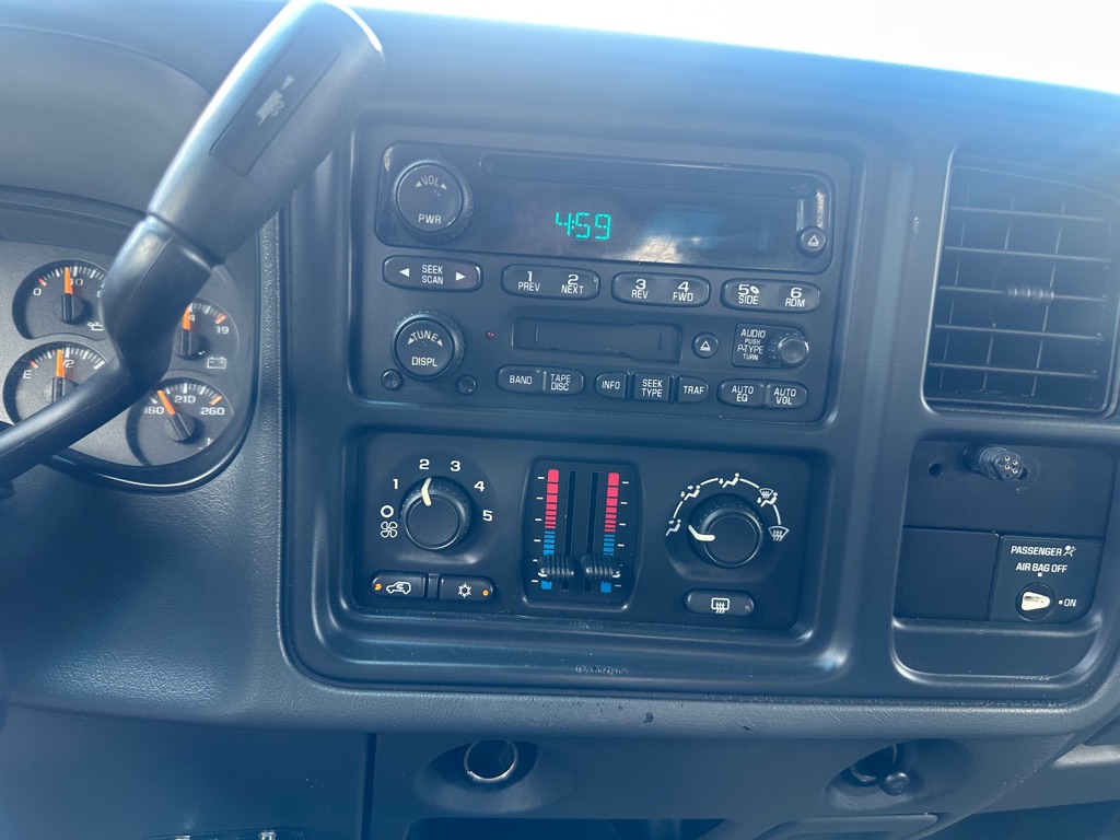 Photo 16 of this CHEVROLET SILVERADO 2500