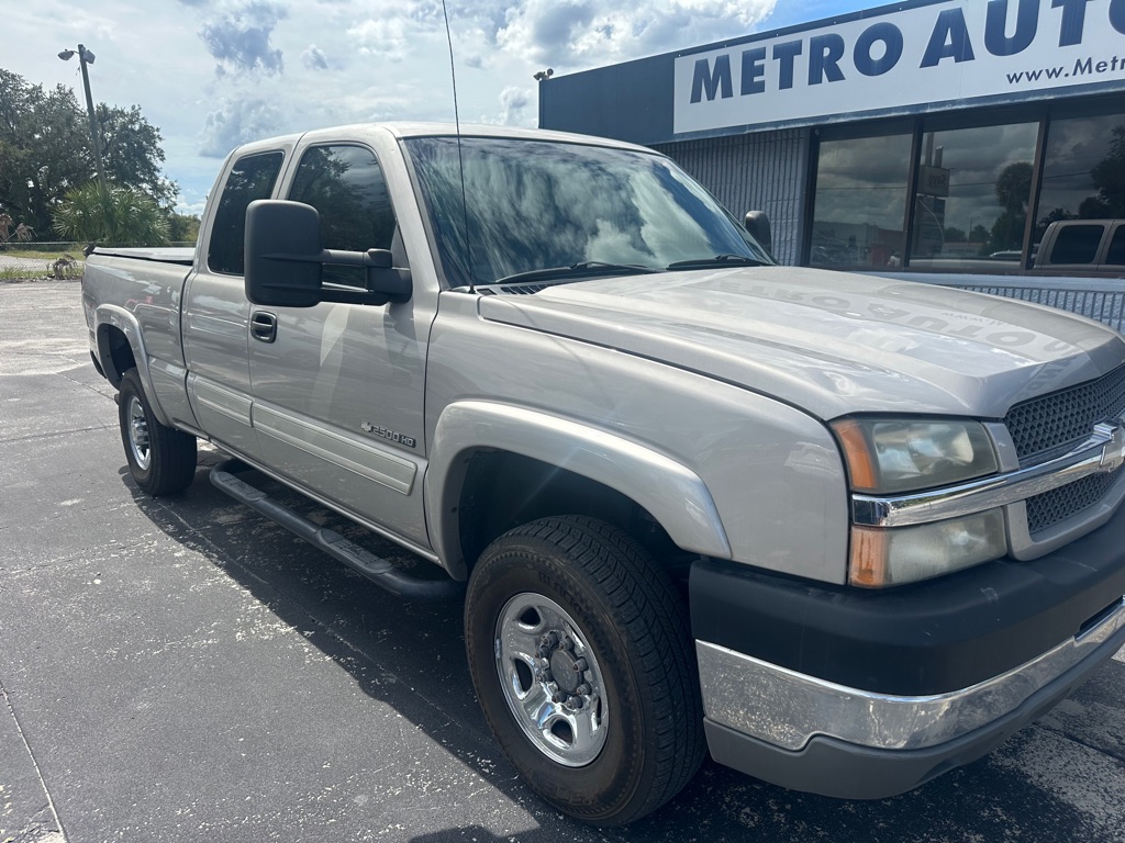 Photo 4 of this CHEVROLET SILVERADO 2500