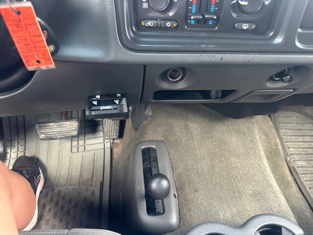 Photo 17 of this CHEVROLET SILVERADO 2500
