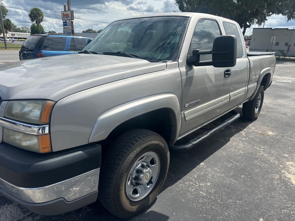 Photo 6 of this CHEVROLET SILVERADO 2500