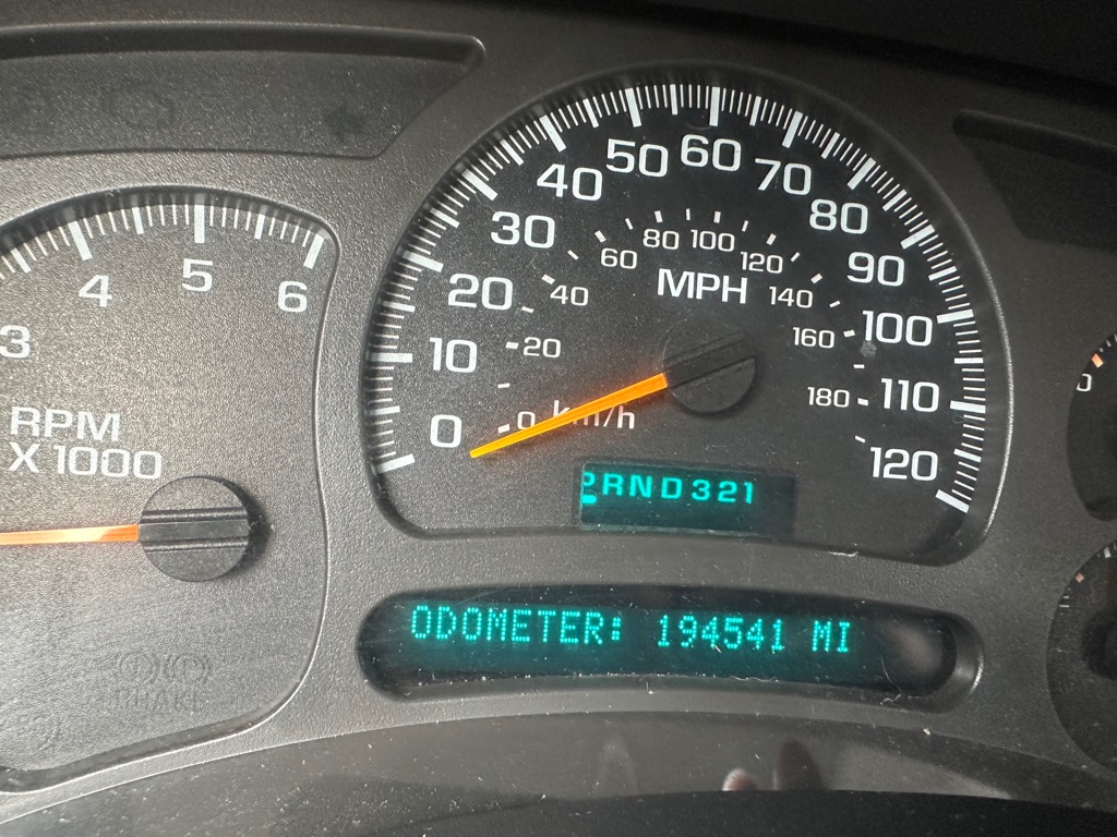 Photo 18 of this CHEVROLET SILVERADO 2500