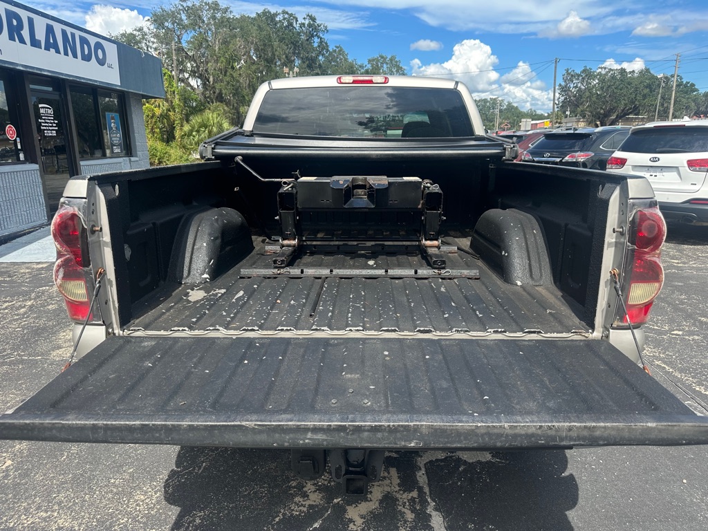 Photo 10 of this CHEVROLET SILVERADO 2500