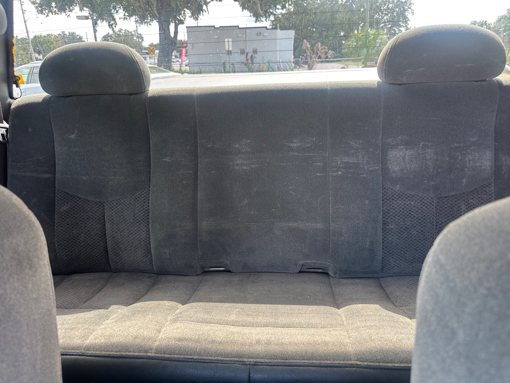 Photo 13 of this CHEVROLET SILVERADO 2500
