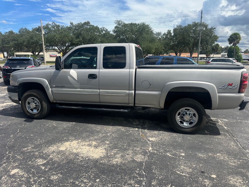 Photo 7 of this CHEVROLET SILVERADO 2500