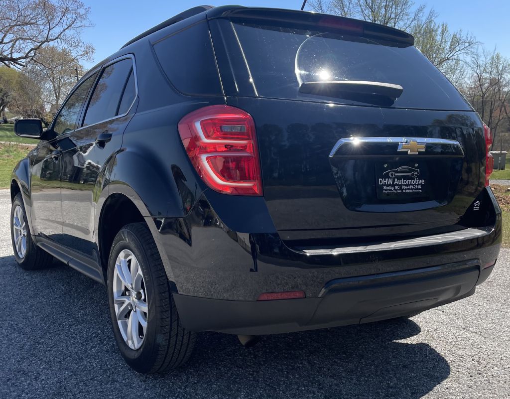 Photo 4 of this CHEVROLET EQUINOX