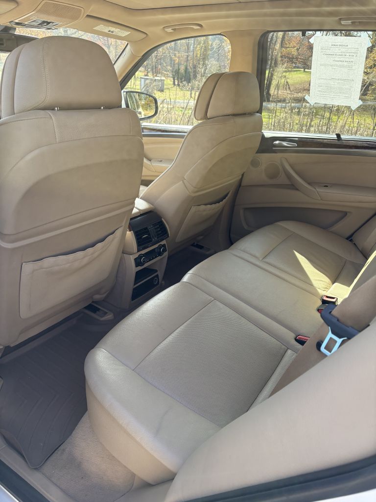 Photo 6 of this BMW X5
