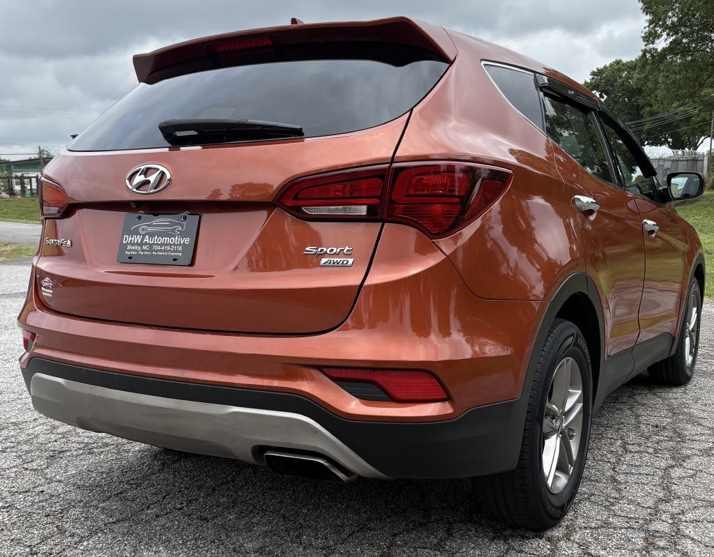 Photo 3 of this HYUNDAI SANTA FE SPORT