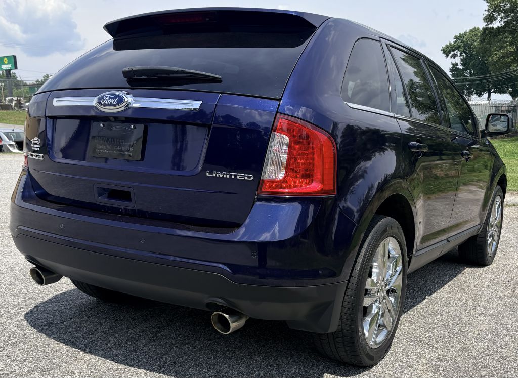 Photo 3 of this FORD EDGE