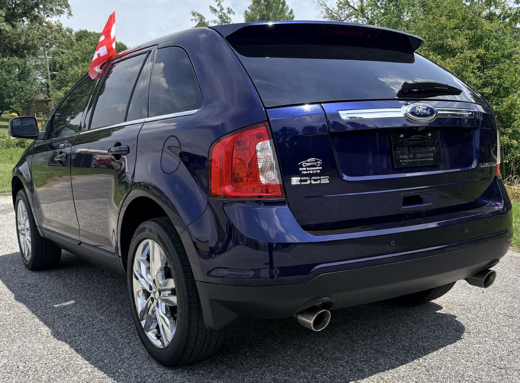 Photo 4 of this FORD EDGE