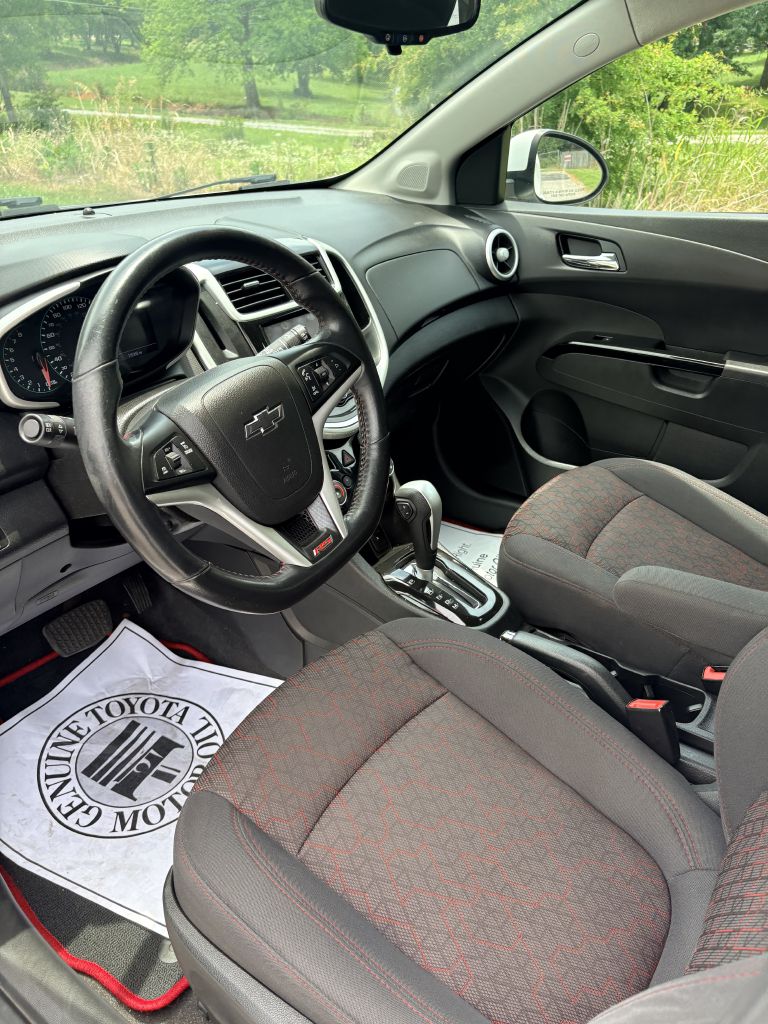 Photo 5 of this CHEVROLET SONIC