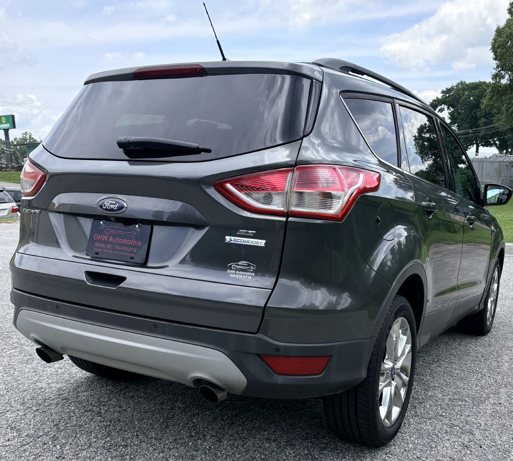 Photo 3 of this FORD ESCAPE