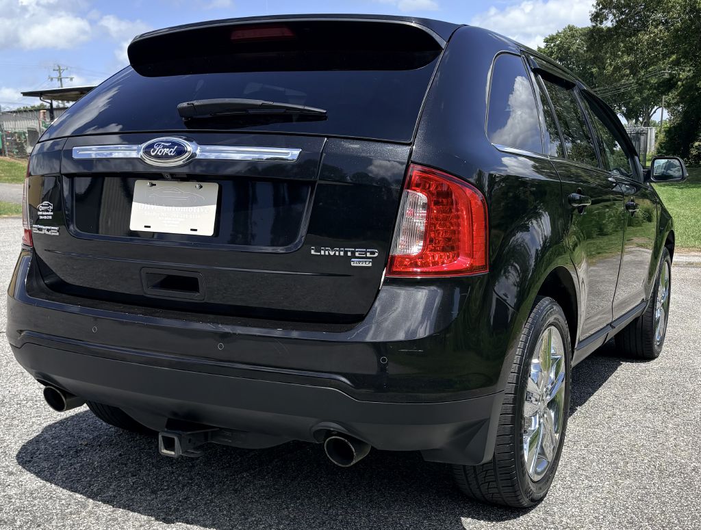 Photo 3 of this FORD EDGE