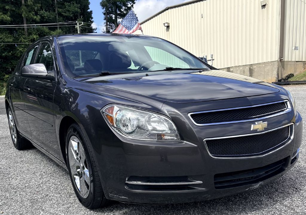 Photo 2 of this CHEVROLET MALIBU