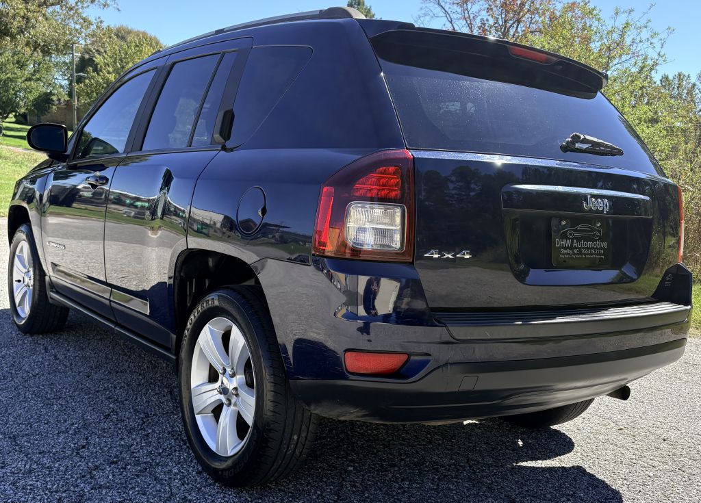 Photo 4 of this JEEP COMPASS