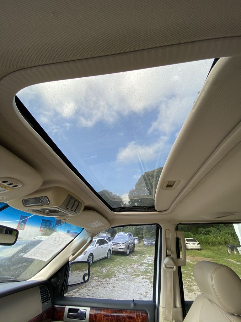 LINCOLN NAVIGATOR 2006 LINCOLN NAVIGATOR 5LMFU28556LJ16899
